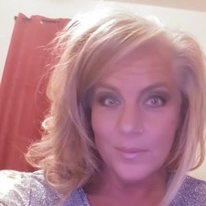 Meet your Posher, Suzanne